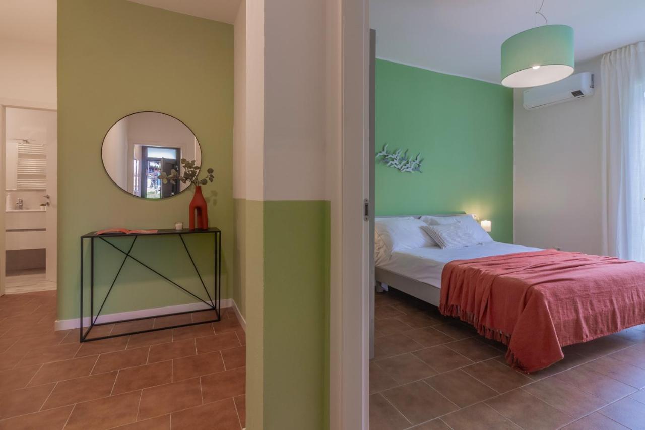Ninfea Apartments By Wonderful Italy Лезено Экстерьер фото