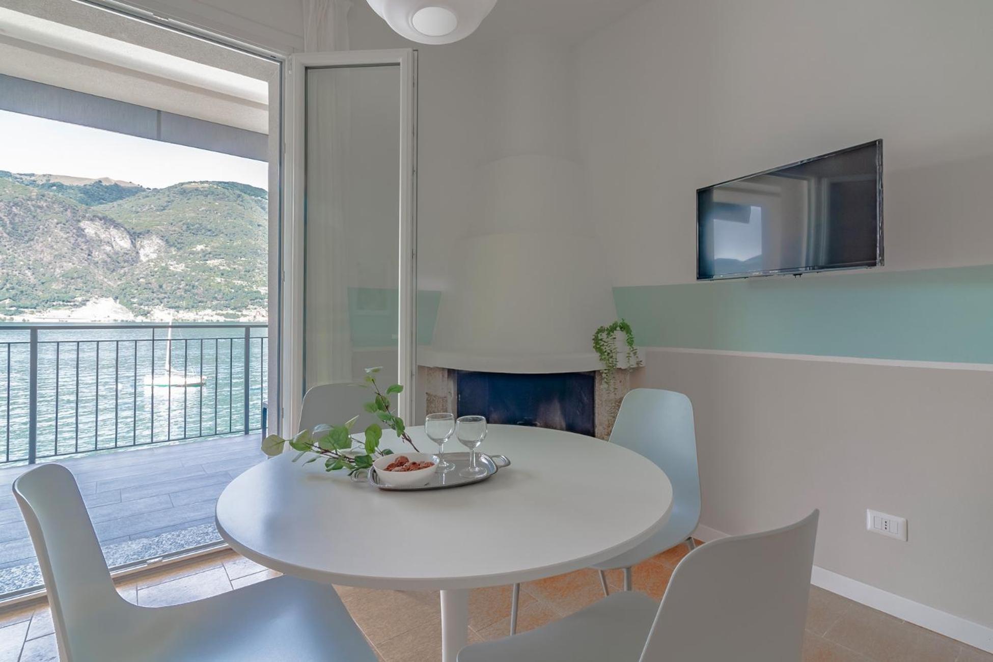 Ninfea Apartments By Wonderful Italy Лезено Экстерьер фото