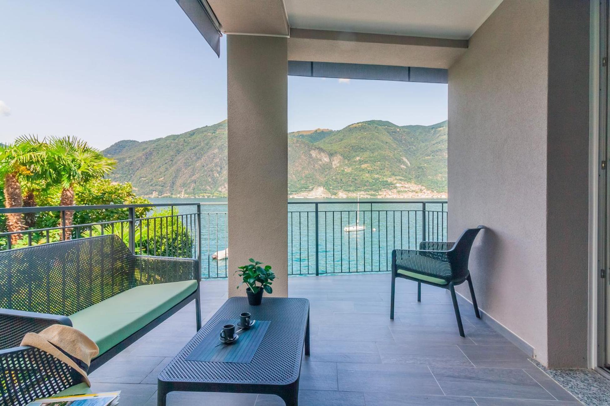 Ninfea Apartments By Wonderful Italy Лезено Экстерьер фото